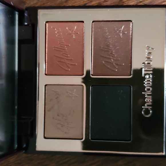 Charlotte Tilbury flawless filter eyeshadow quad - Picture 2 of 5